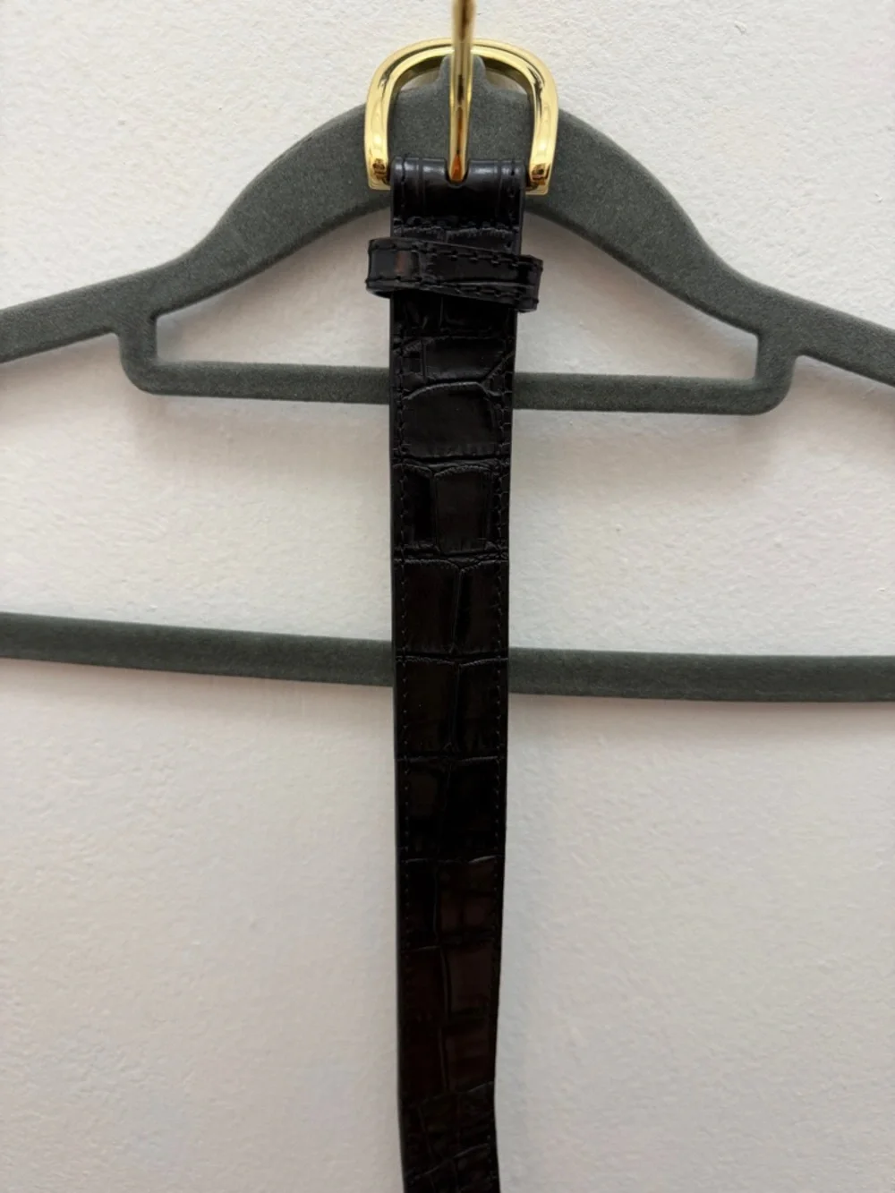 J. Crew Black Croc-Embossed Leather Belt with Gold Buckle - Picture 4 of 4